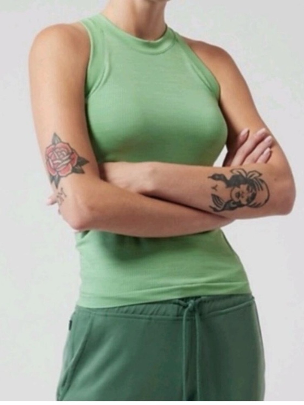 Athleta Renew Green Seamless Ribbed High-Neck Racerback Tank Top Medium Space